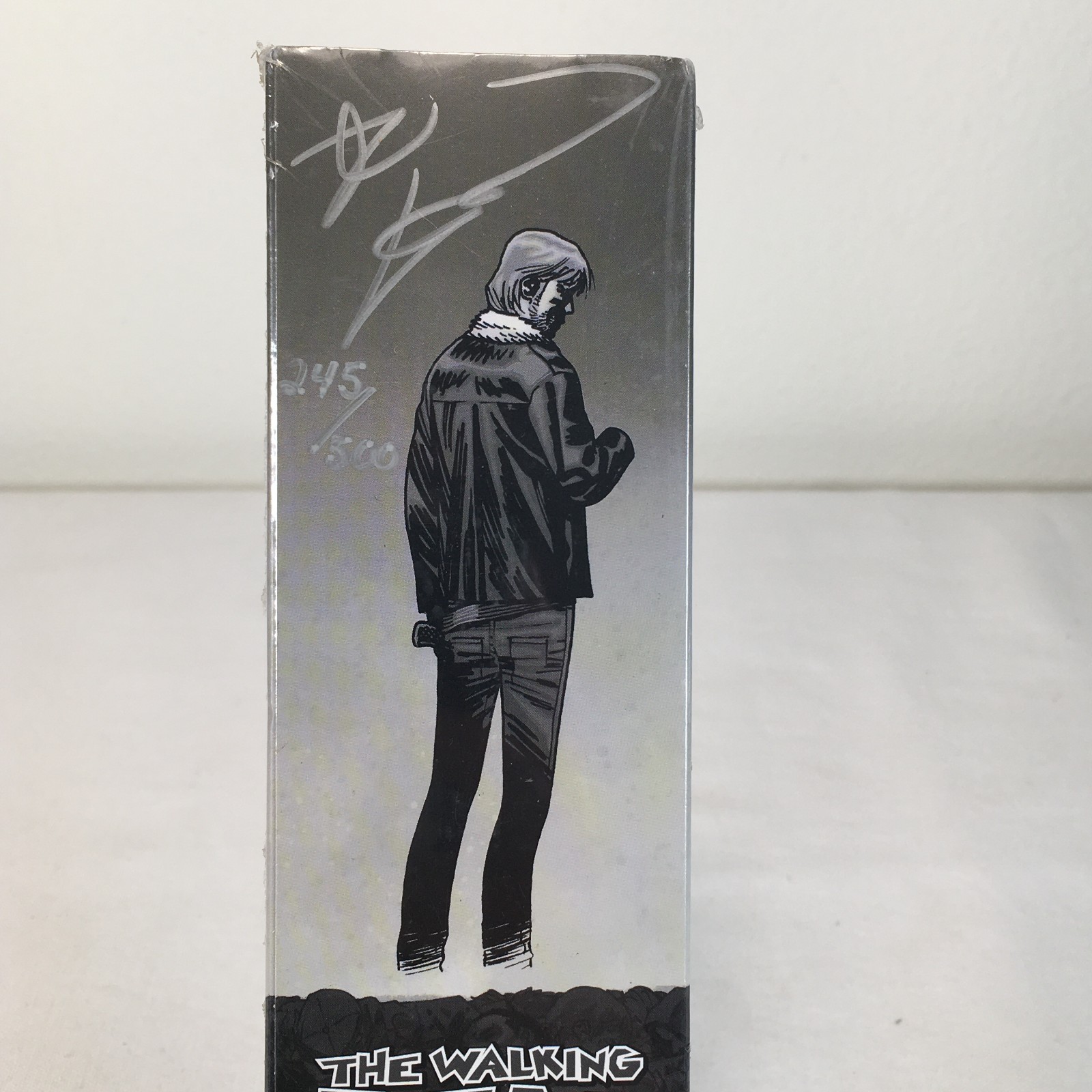 The Walking Dead Vannen Watch Signed Robert Kirkman & Tom Payne “Jesus” 245/500