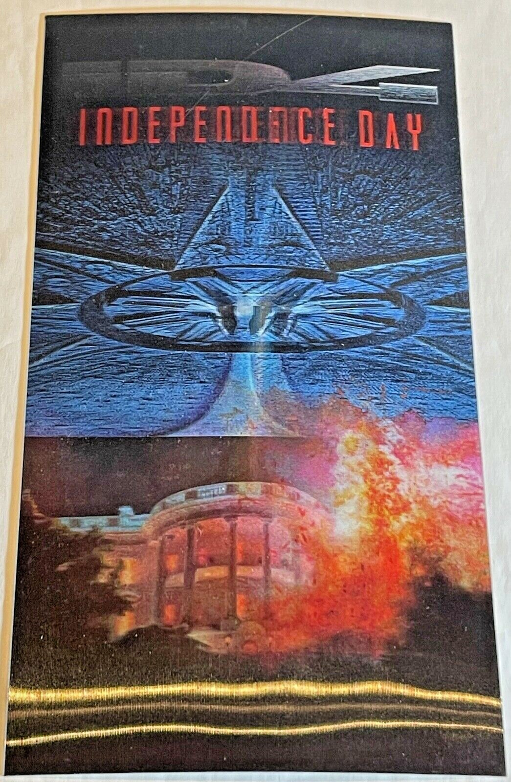 1996 Independence Day 3-D Hologram 4 x 7 Card Extreme Double Vision