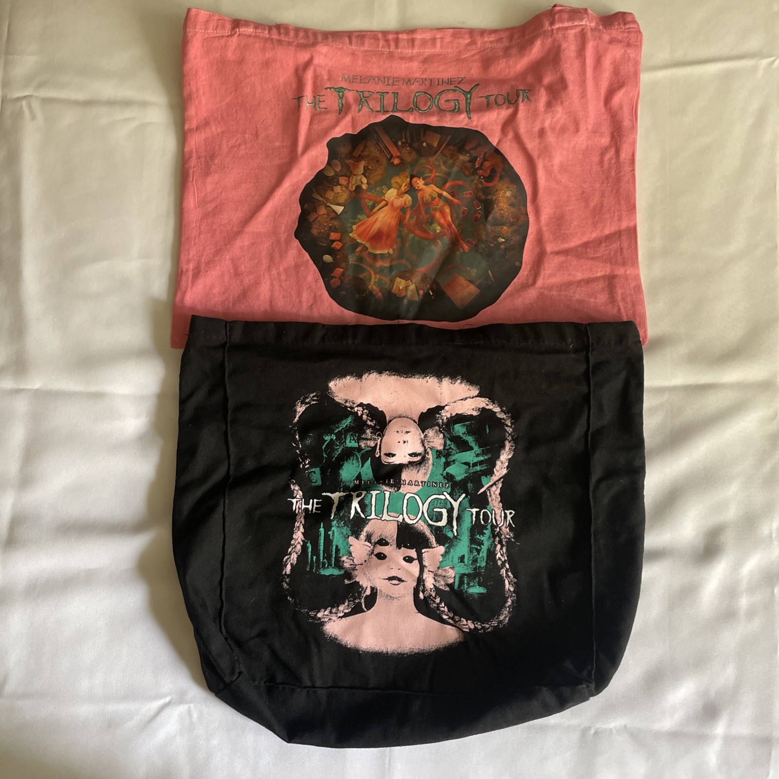 2 Melanie Martinez Concert Trilogy Tour Graphic Print Tote Bag Pink/Black Cotton