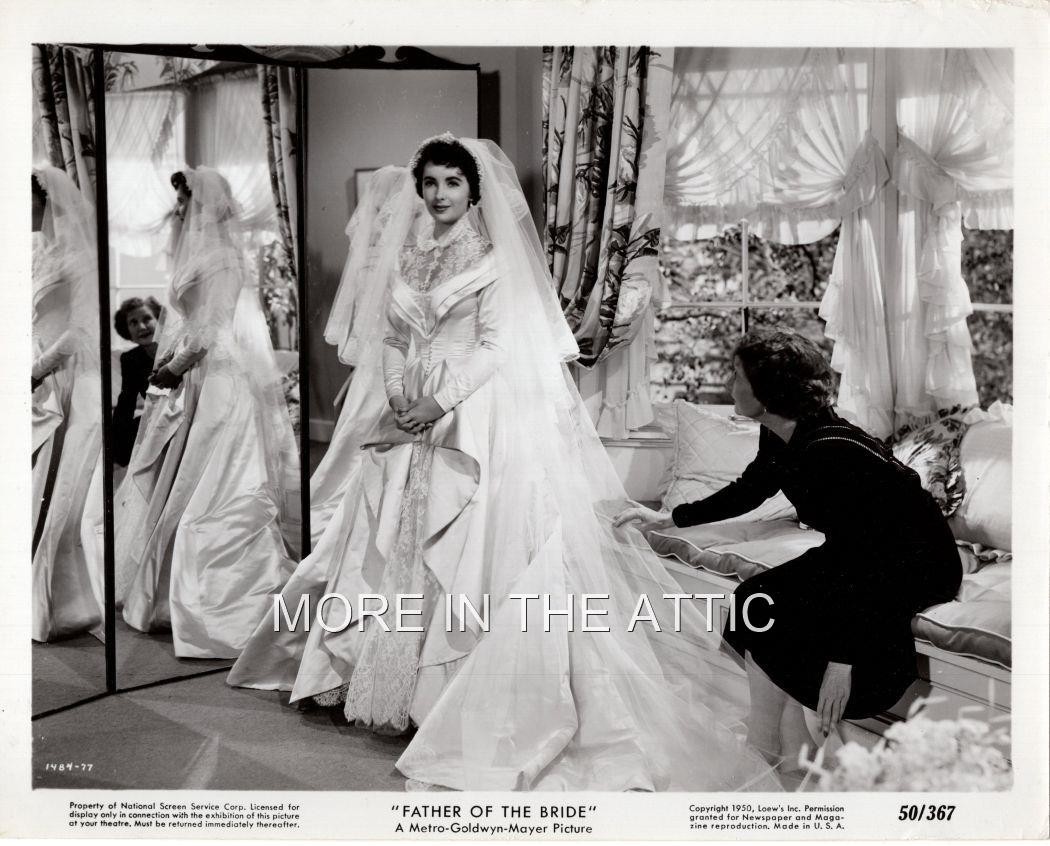 ELIZABETH LIZ TAYLOR IS A VERY STRIKING WIFE IN FATHER OF THE BRIDE ORIG STILL