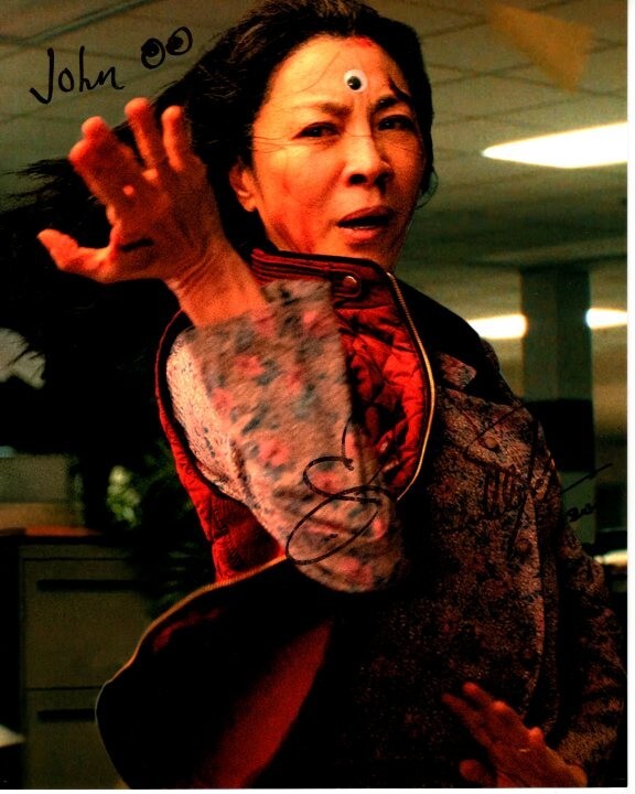 MICHELLE YEOH Signed 8×10 EVERYTHING EVERYWHERE ALL AT ONCE Photograph – To John