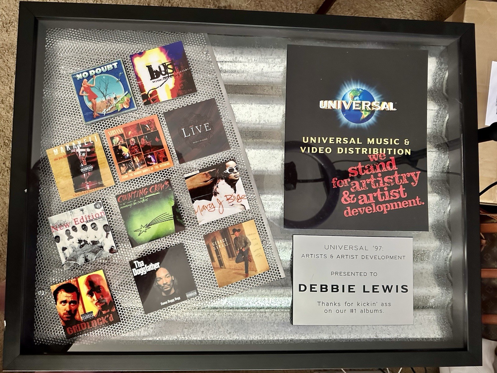 Universal Records promotional award plaque With Multiple Artists, Snoop Dog, Etc