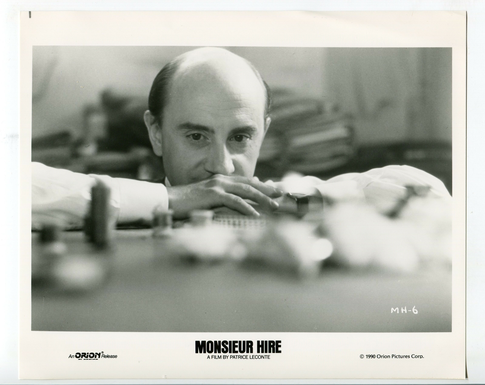 Monsieur Hire-8×10-Promotional Still-VG-Thriller-Crime-Drama-1989