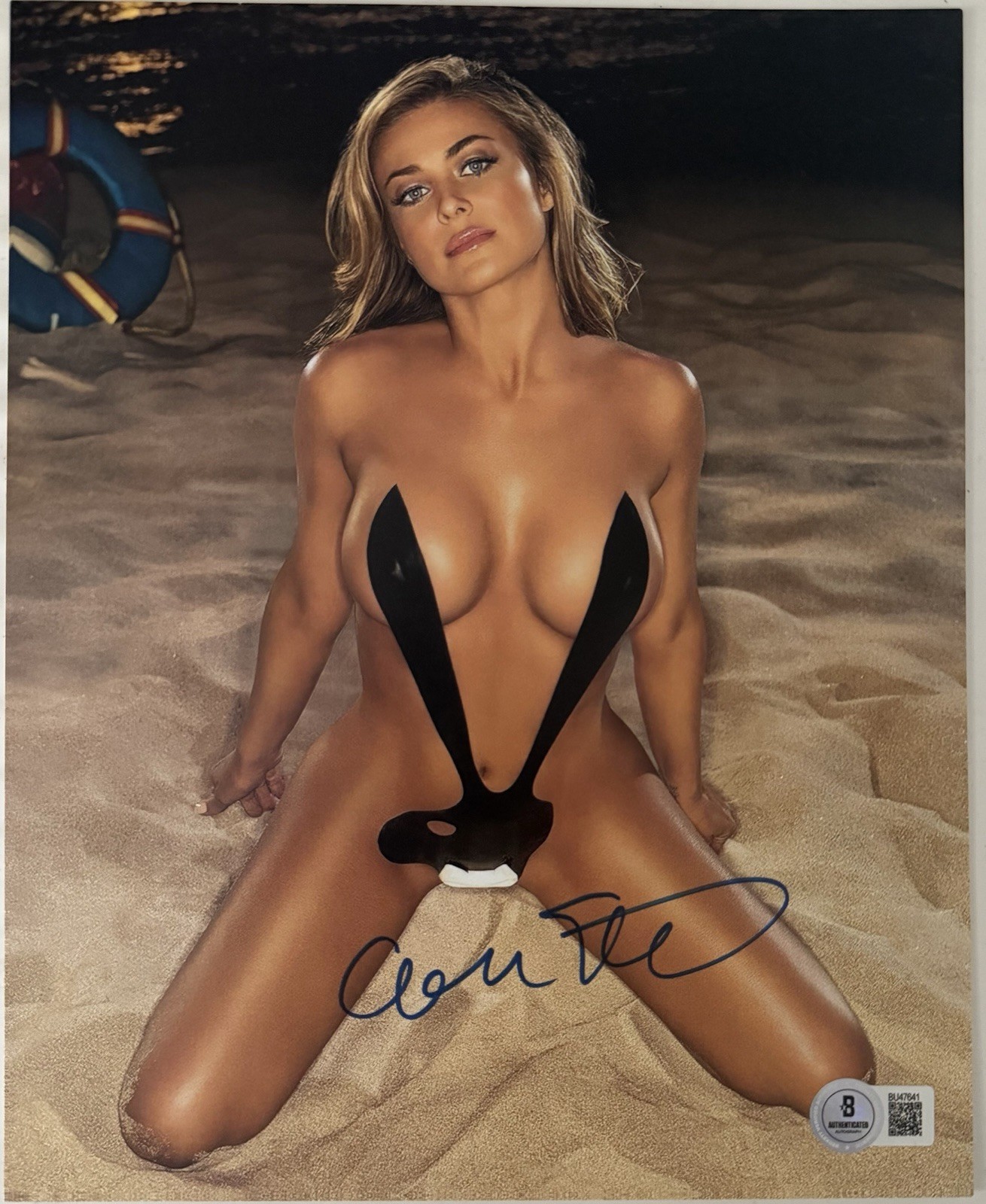 Carmen Electra Actress Model Signed 8X10 Photo Beckett BAS COA