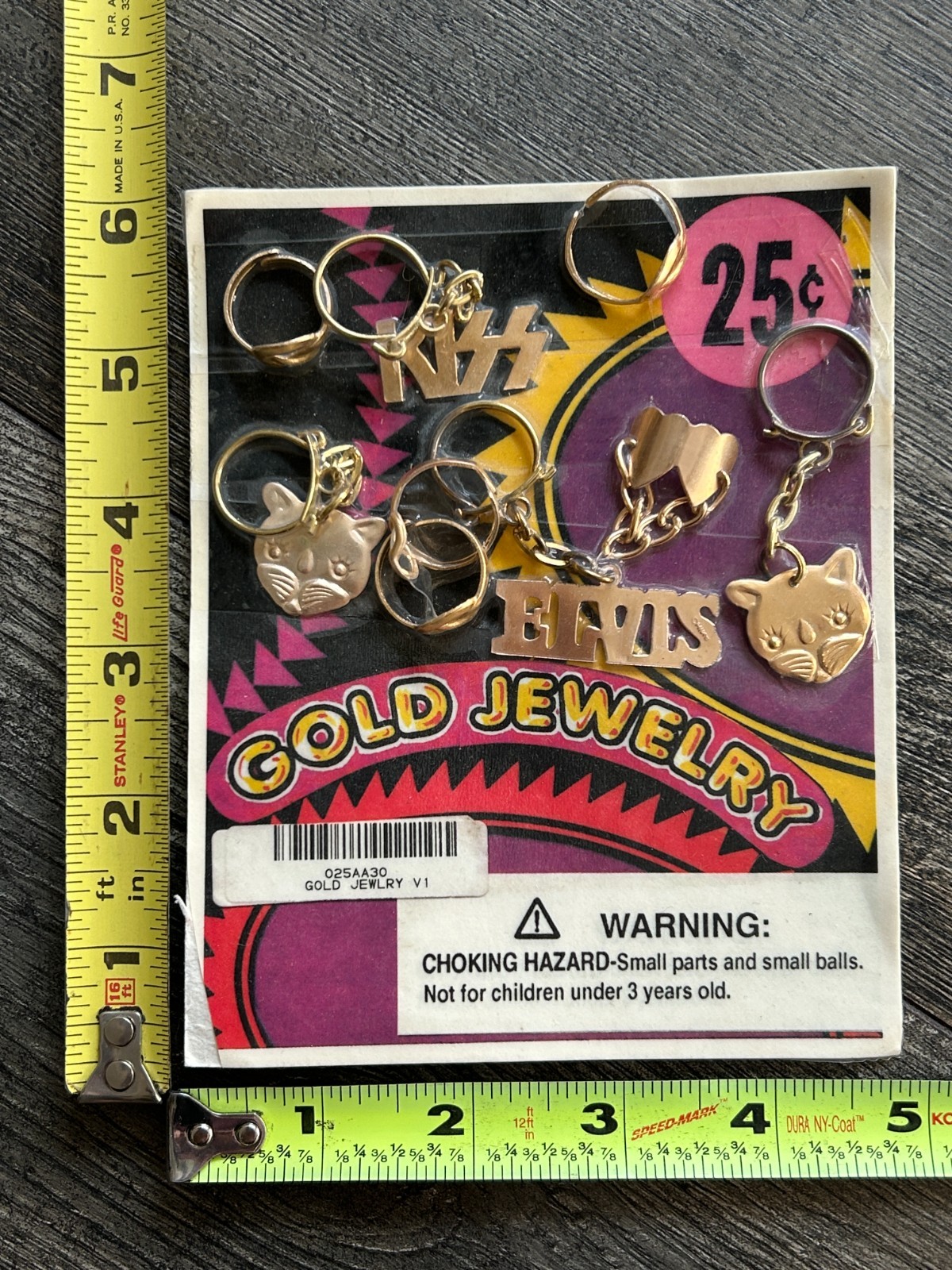 KISS Keychain Vending Machine Display Card B Vintage Kiss Memorabilia Aucoin