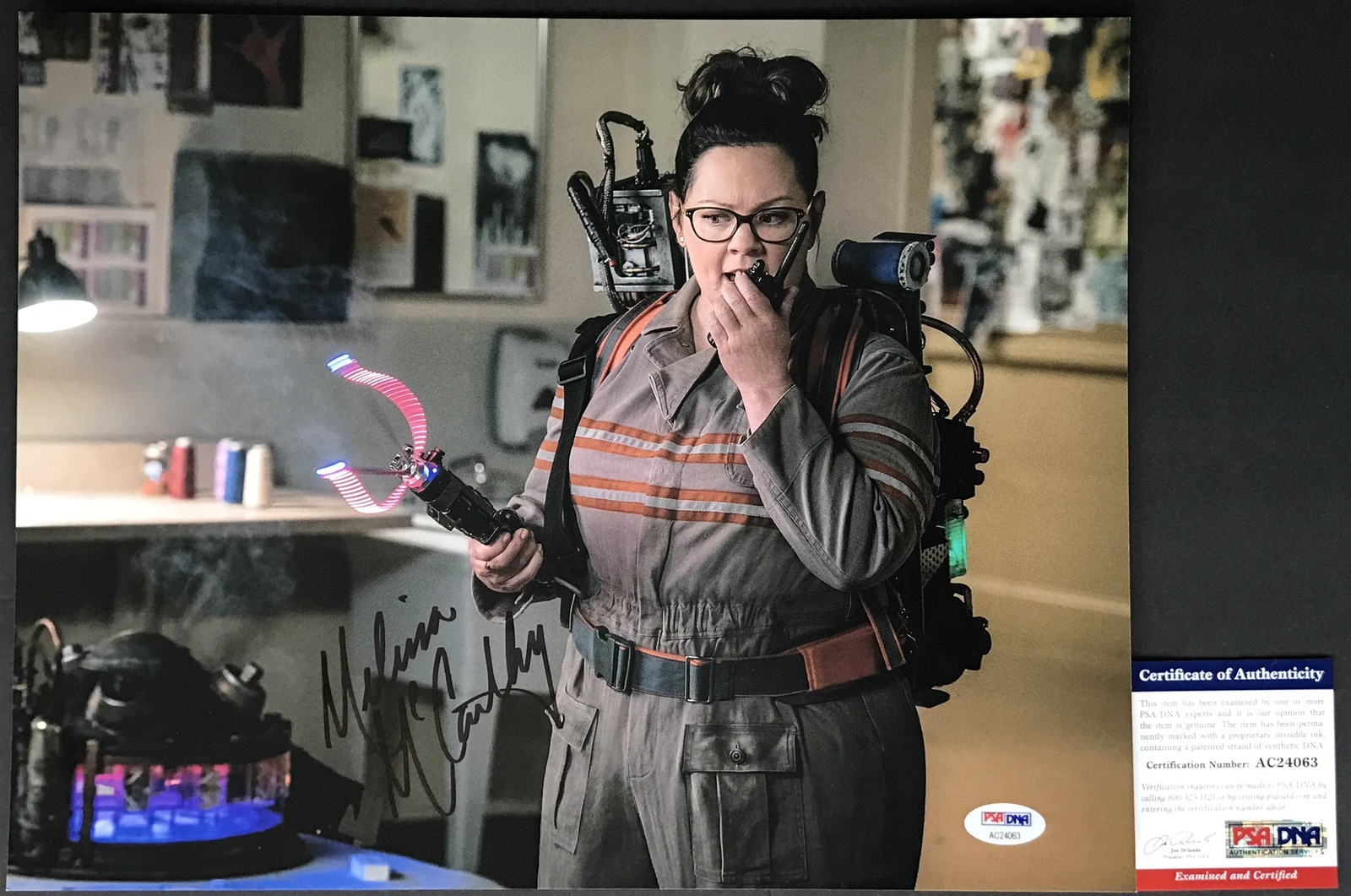 VERY FUNNY!!! Melissa McCarthy Signed GHOSTBUSTERS 11×14 Photo #1 PSA/DNA