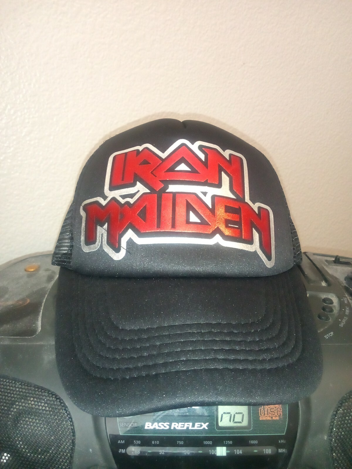 IRON MAIDEN logo BLACK BASEBALL HAT / CAP – Mesh Back / Adjustable – MINT / RARE