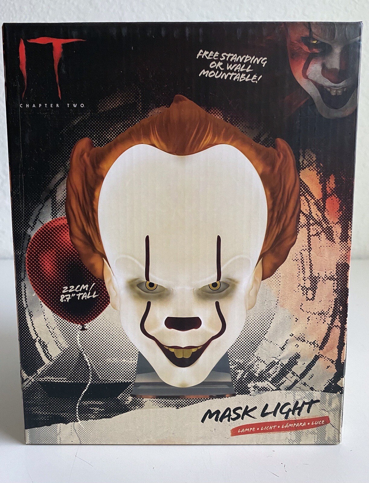 IT Pennywise Chapter Two Paladone Halloween Mask Light Free Standing Mountable