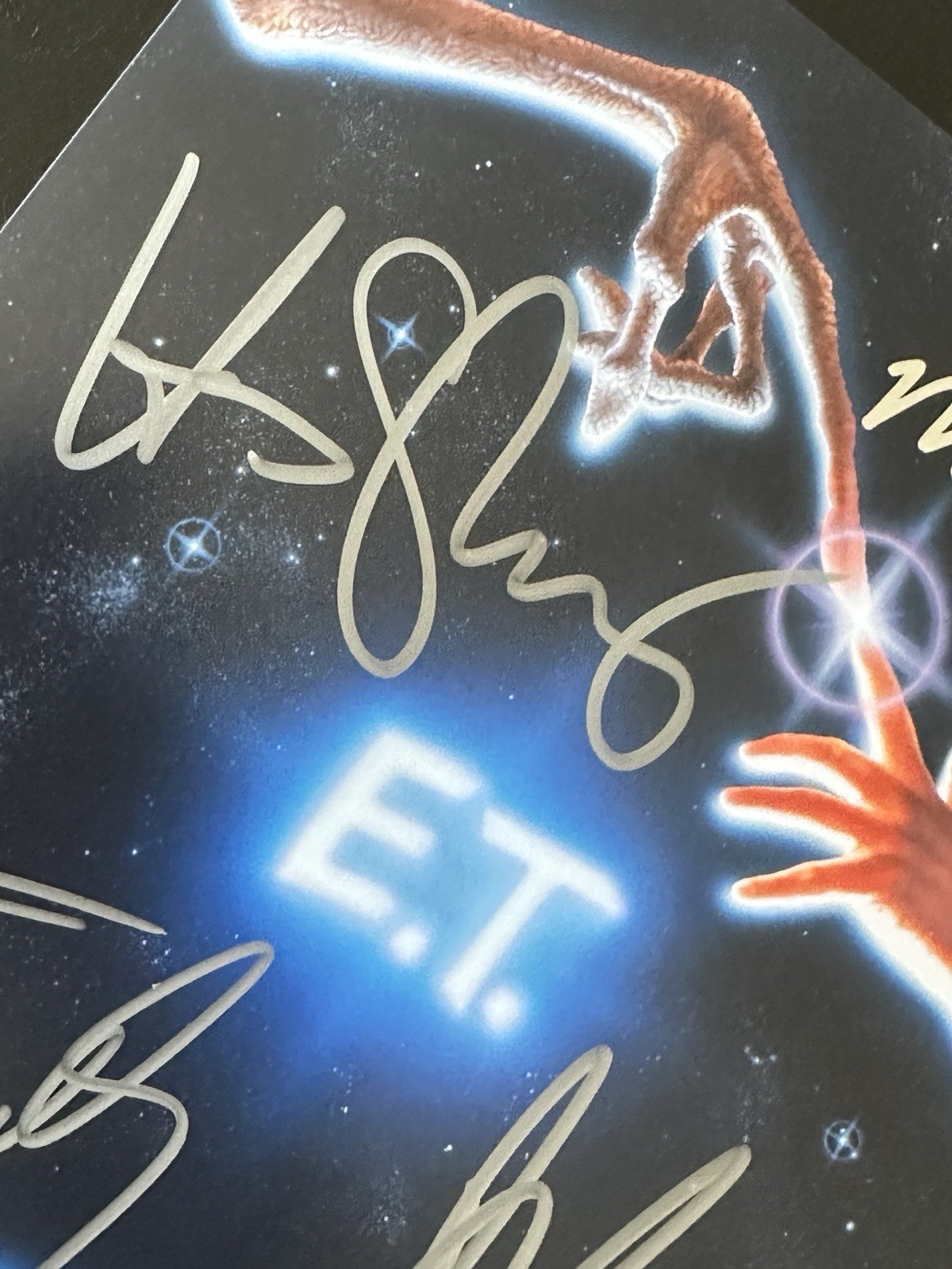 💥 E.T. The Extra Terrestrial Cast Signed Photo 💥 Steven Spielberg Henry Thomas