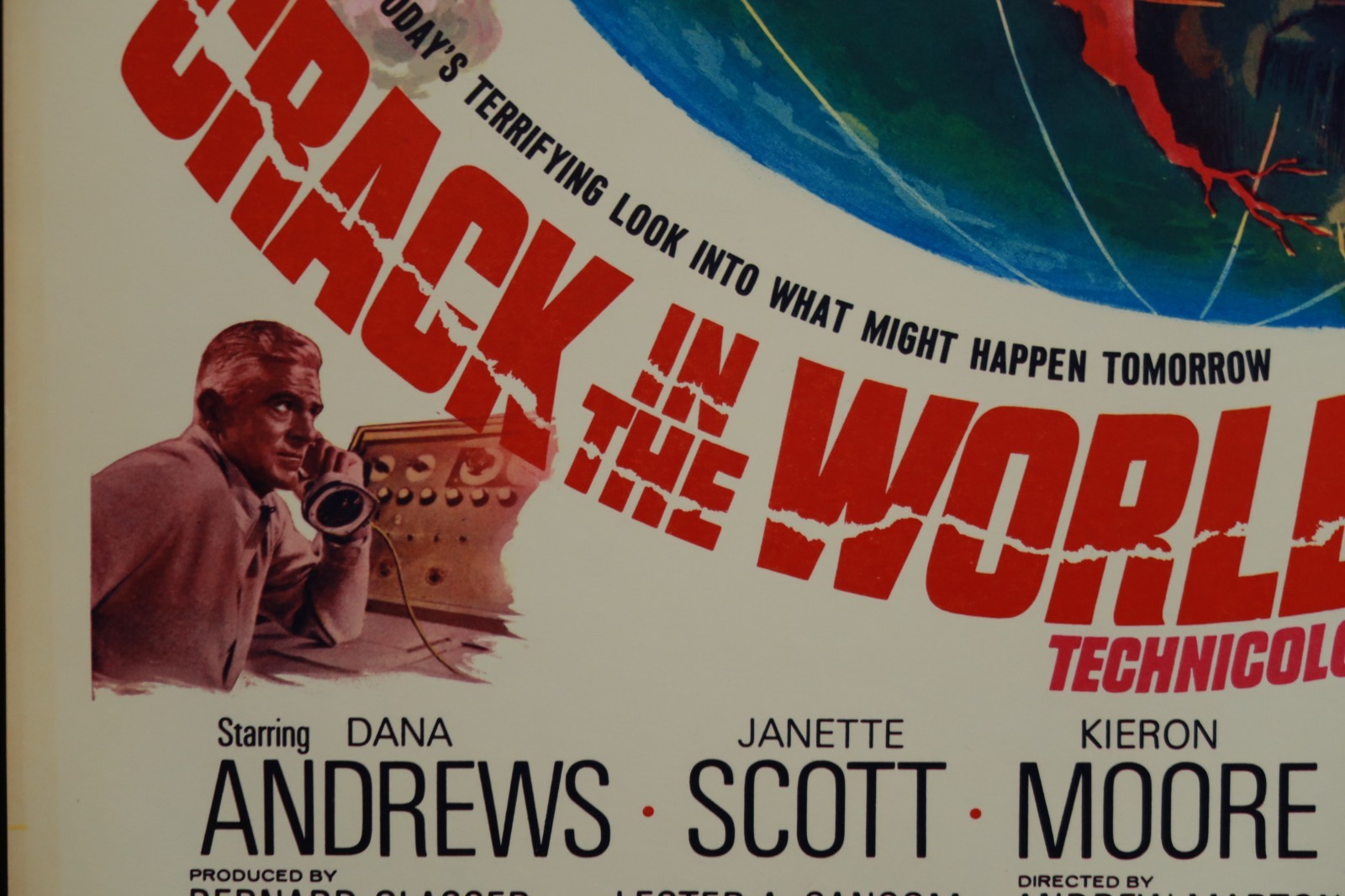 Crack in the World Window Card 1965 Movie Poster 14 x 22 NSS 65/12 Dana Andrews