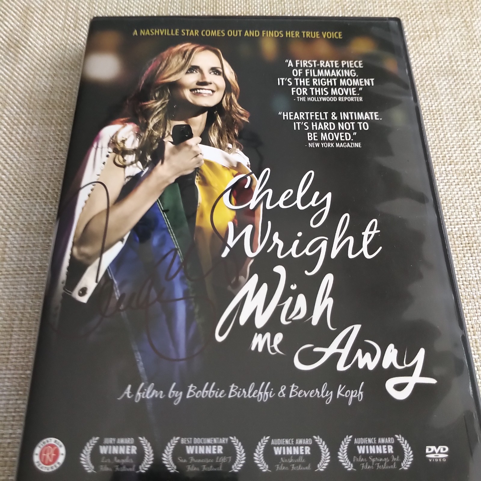 Chely Wright Lot – 4 CDs + SIGNED Wish Me Away DVD + SIGNED Like Me (2010) Book