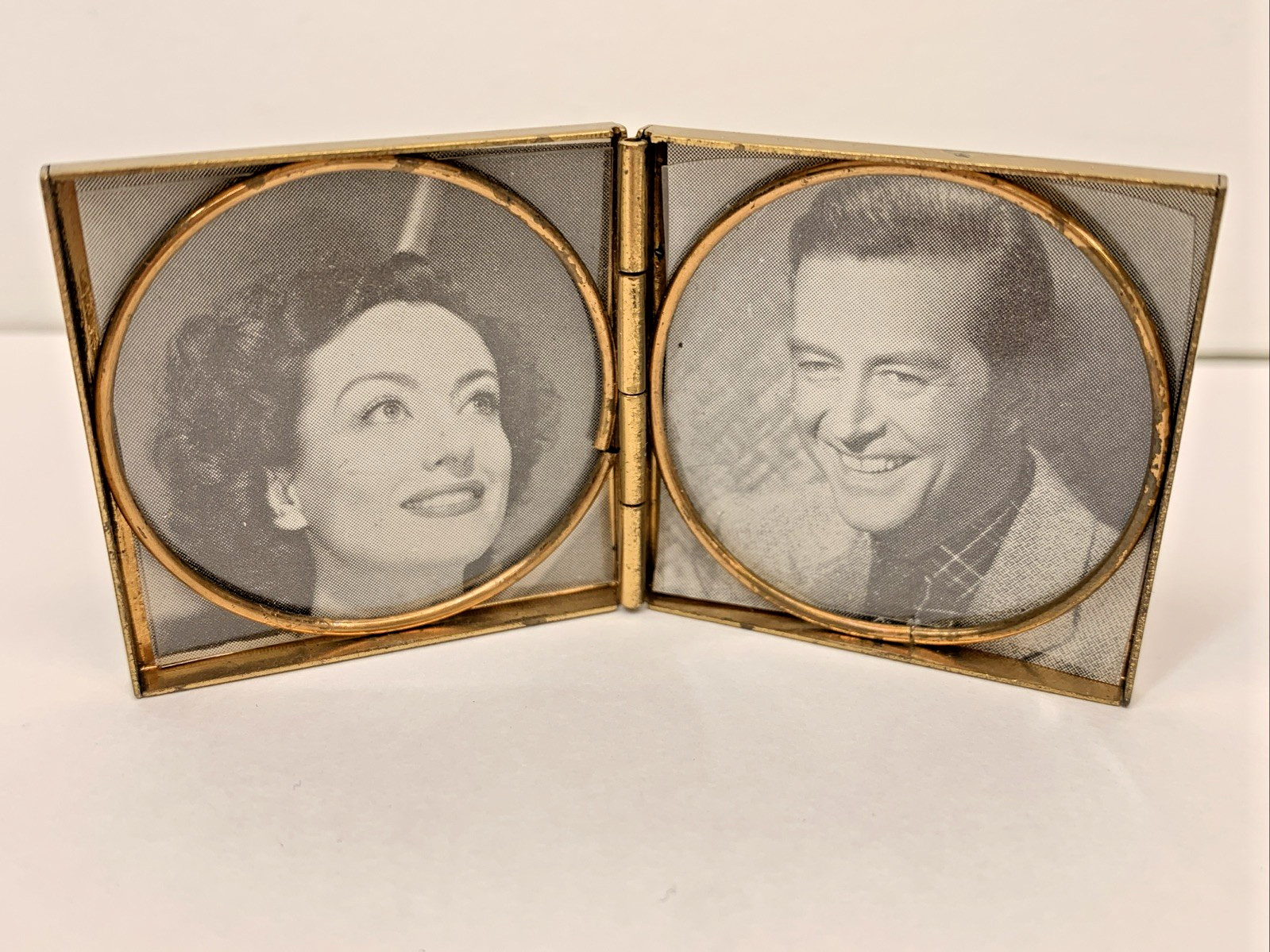 Vintage Mini Brass Folding Picture Frame With Joan Crawford – Celebrities
