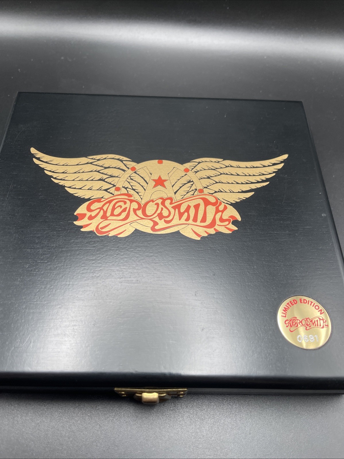 🔥Aerosmith Limited Edition Pandora’s Toys Wooden Box Set – # 681 out of 10,000