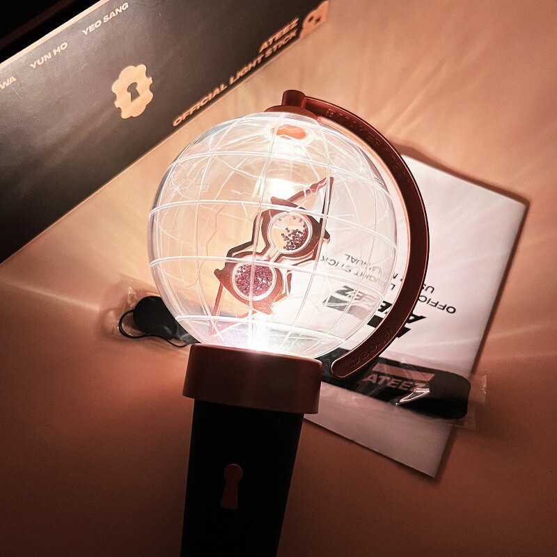 ATEEZ K-POP OFFICIAL LIGHT STICK Globe Shape Fluorescent Hand Lamp Glow Stick