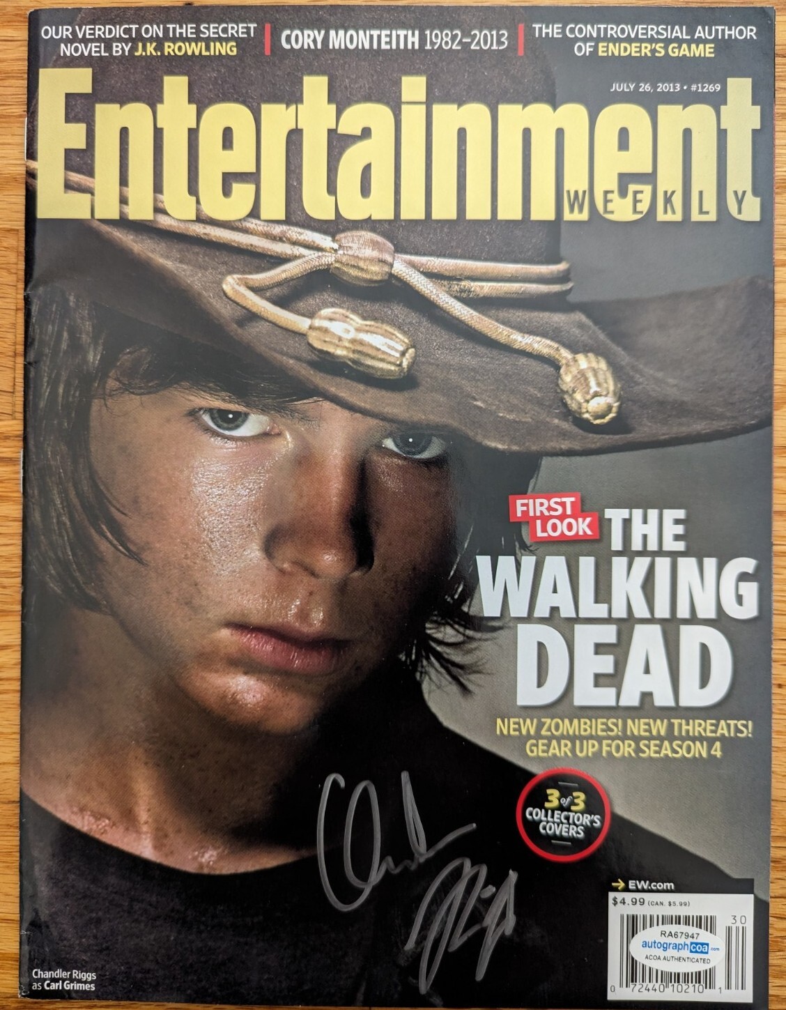 WALKING DEAD CHANDLER RIGGS CARL GRIMES ENTERTAINMENT WEEKLY SIGNED ACOA