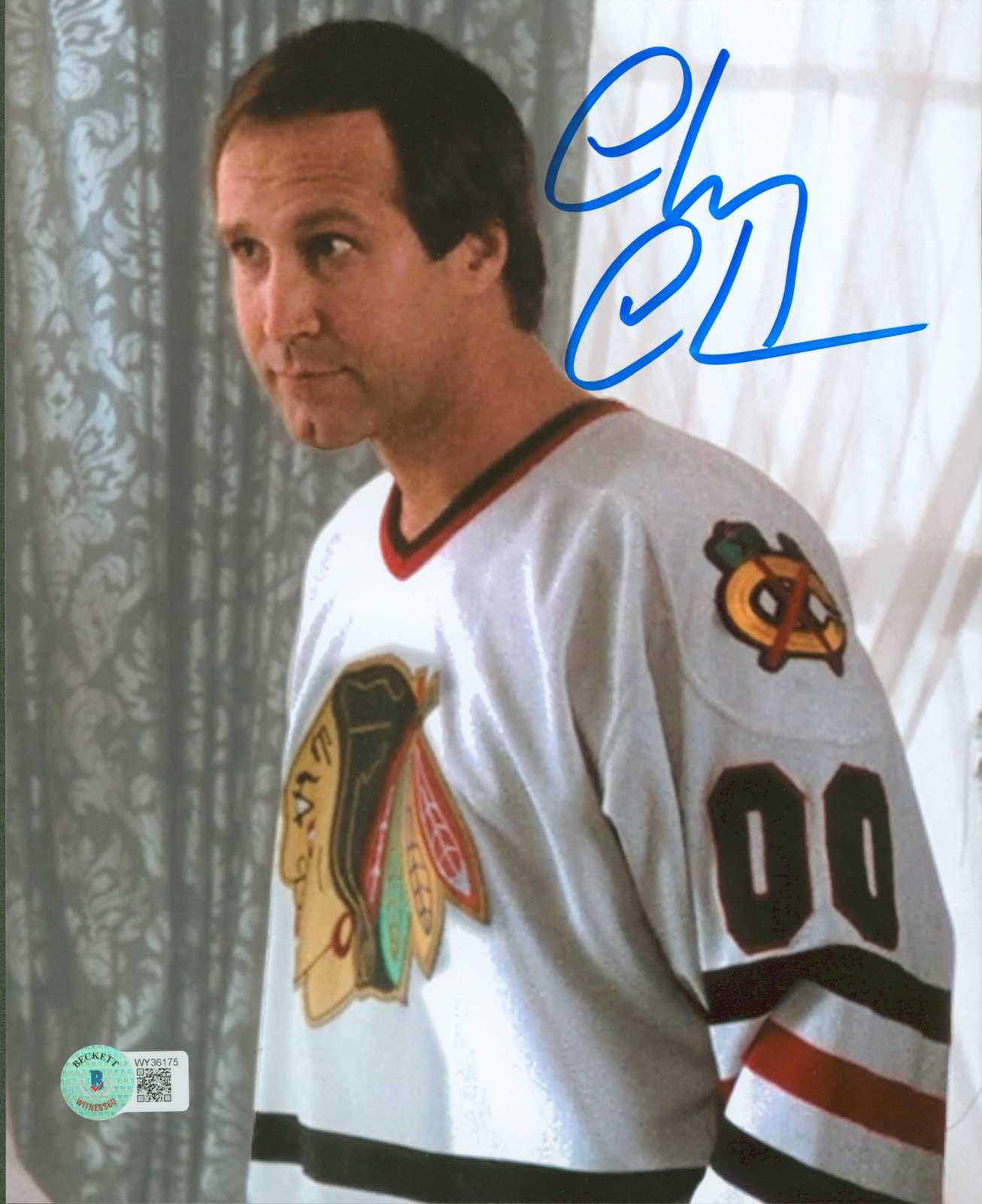 Chevy Chase Christmas Vacation Signed 8×10 Photo Blackhawks Jersey BAS Witnessed
