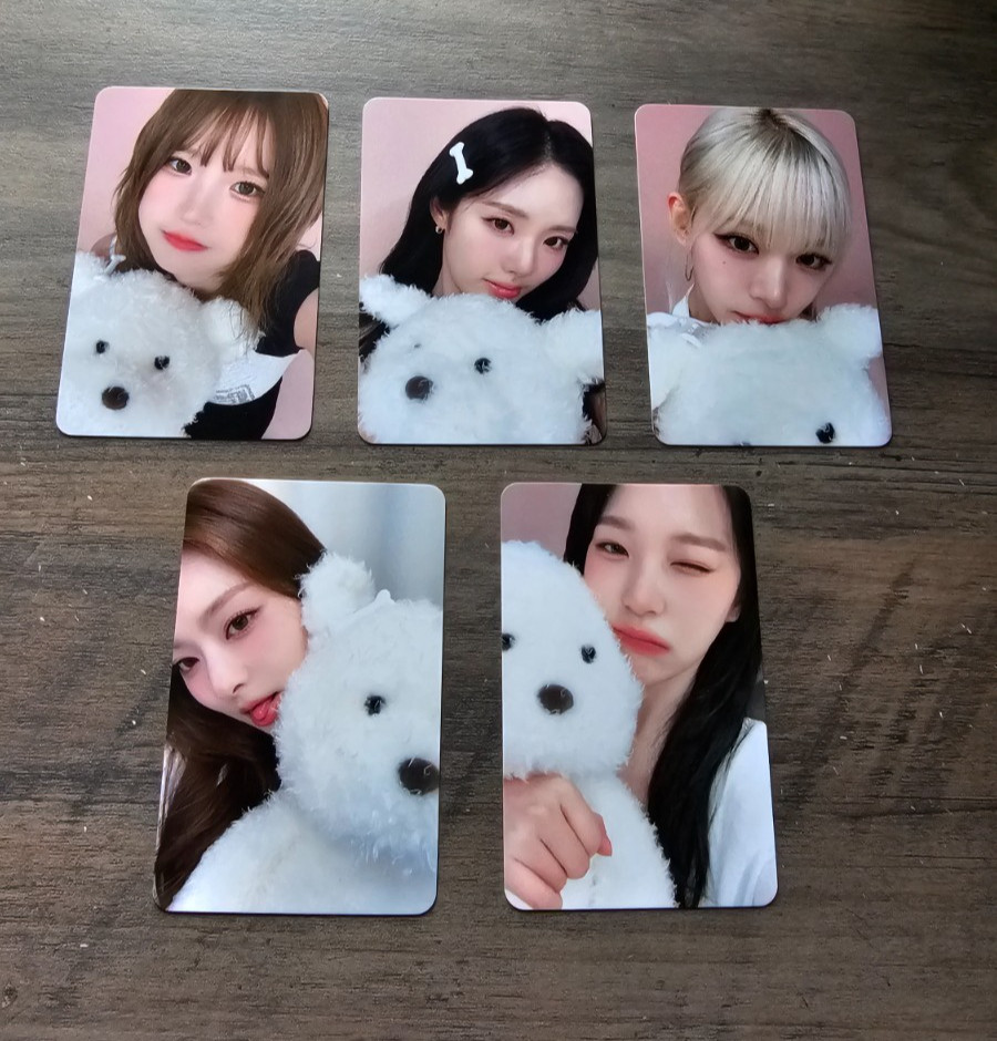 fromis_9 From Our 20’s HelloLive Puppy Version Photocard | Hayoung Jiwon Jiheon