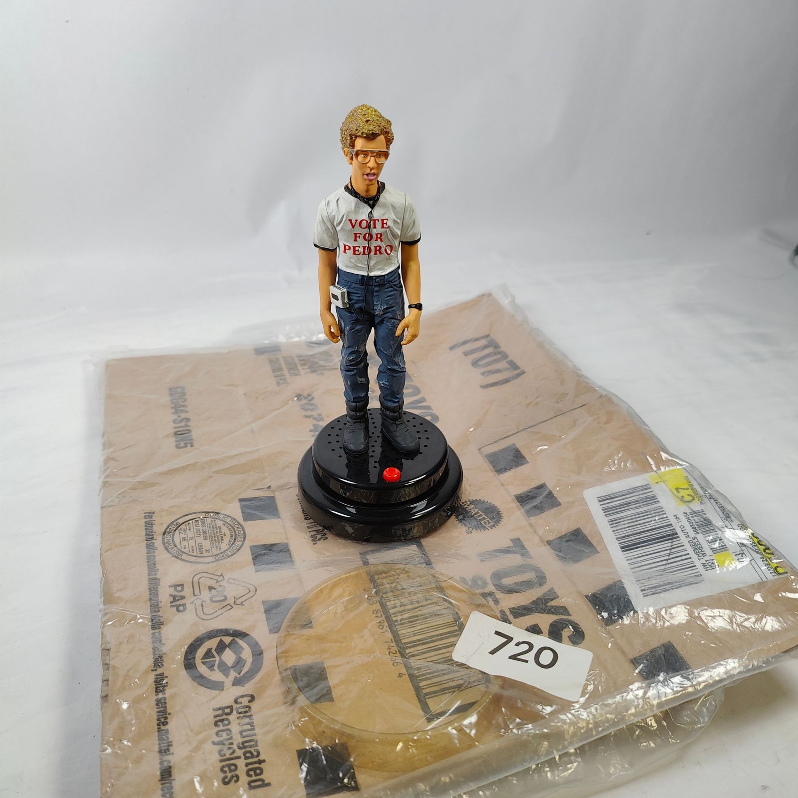 JDK Napoleon Dynamite Talking Doll Figure 2005 Vote For Pedro w Packaging
