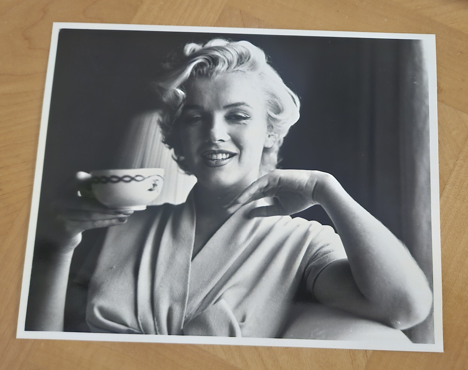 Gorgeous young Marilyn Monroe 1950s Coffee Vintage 8×10 Silver Gelatin Photo