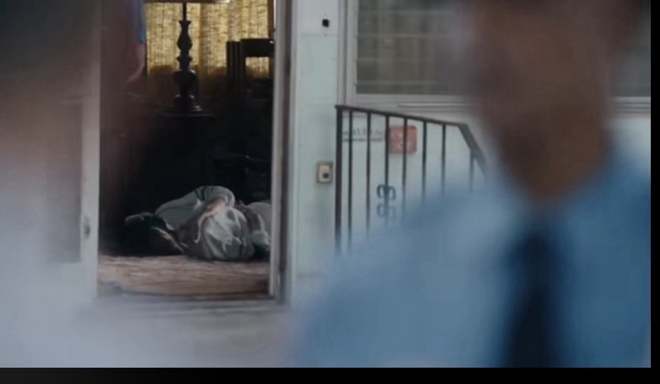 Stranger Things “Wake Up Chrissy”Eddie’s Trailer 1)Set Curtain Prop READ