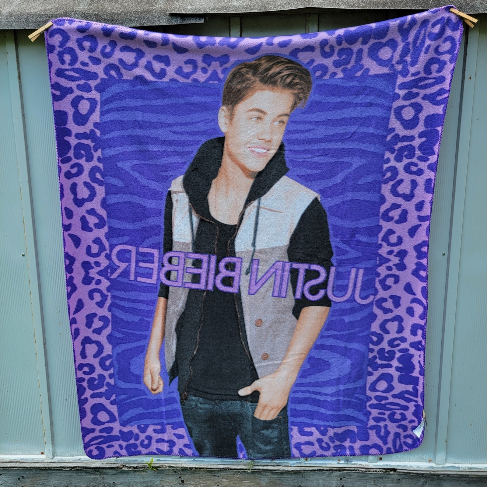 Bravado Justin Bieber Purple Animal Print Fleece Throw – Size 50″ x 60″