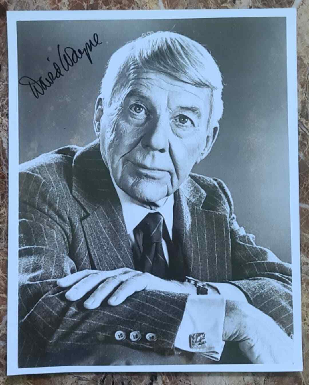 David Wayne Signed Autographed Photo BATMAN THE MAD HATTER Villain 8×10
