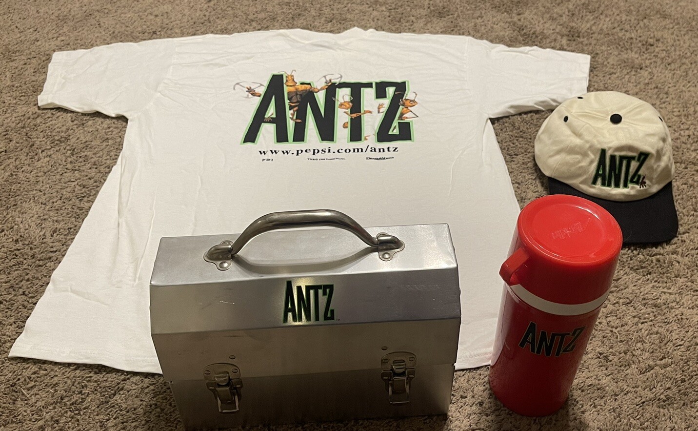 Rare 1998 ANTZ Movie Promo Set, Lunch Box, T Shirt (Extra Large), Hat, Thermos