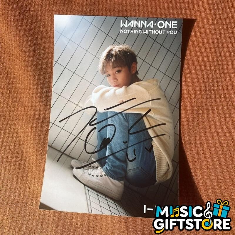 WANNA ONE PARK JI HOON Autographed Signed Photo 4*6 K-POP COLLECTION 2022 #MUGS