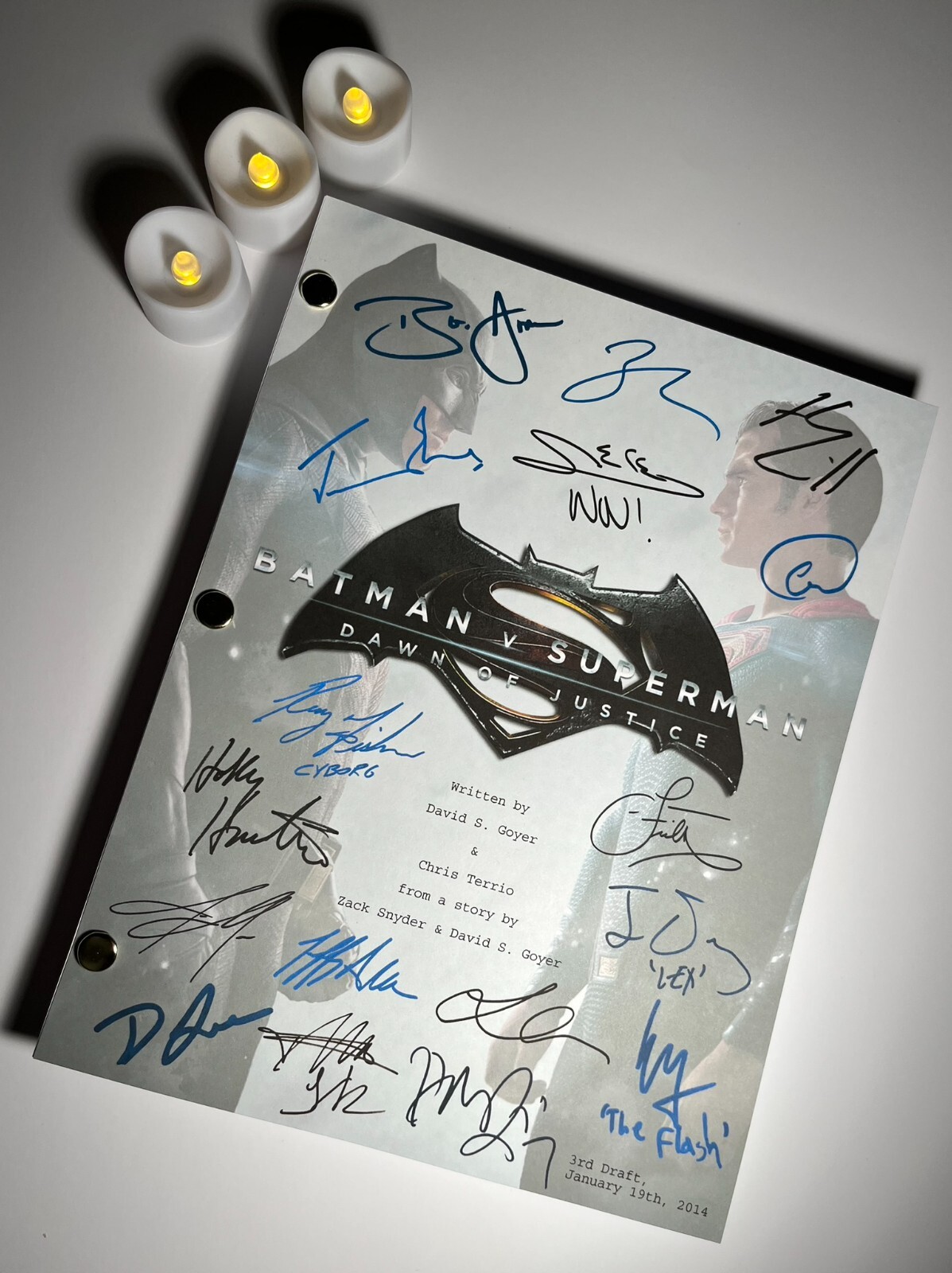 Batman v Superman Script Signed- Autograph Reprints- 151 Pages