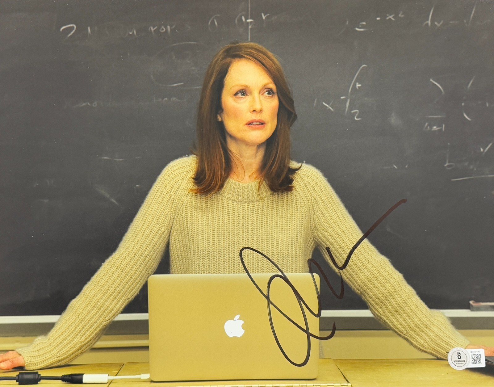 Julianne Moore Signed 11×14 Photo Still Alice Authentic Autograph Beckett