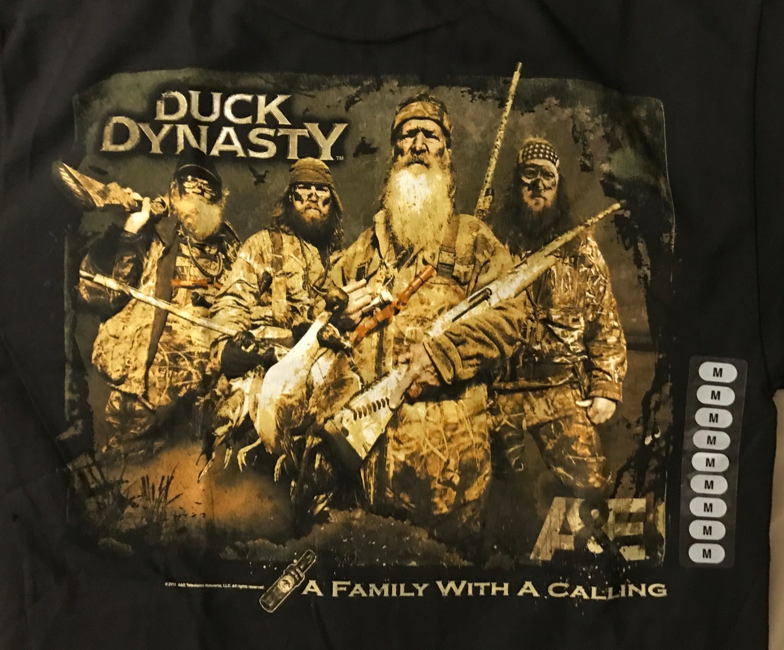 UNISEX – ALSTYLE T-SHIRT – “A FAMILY WITH A CALLING” – DUCK DYNASTY -MEDIUM -NEW