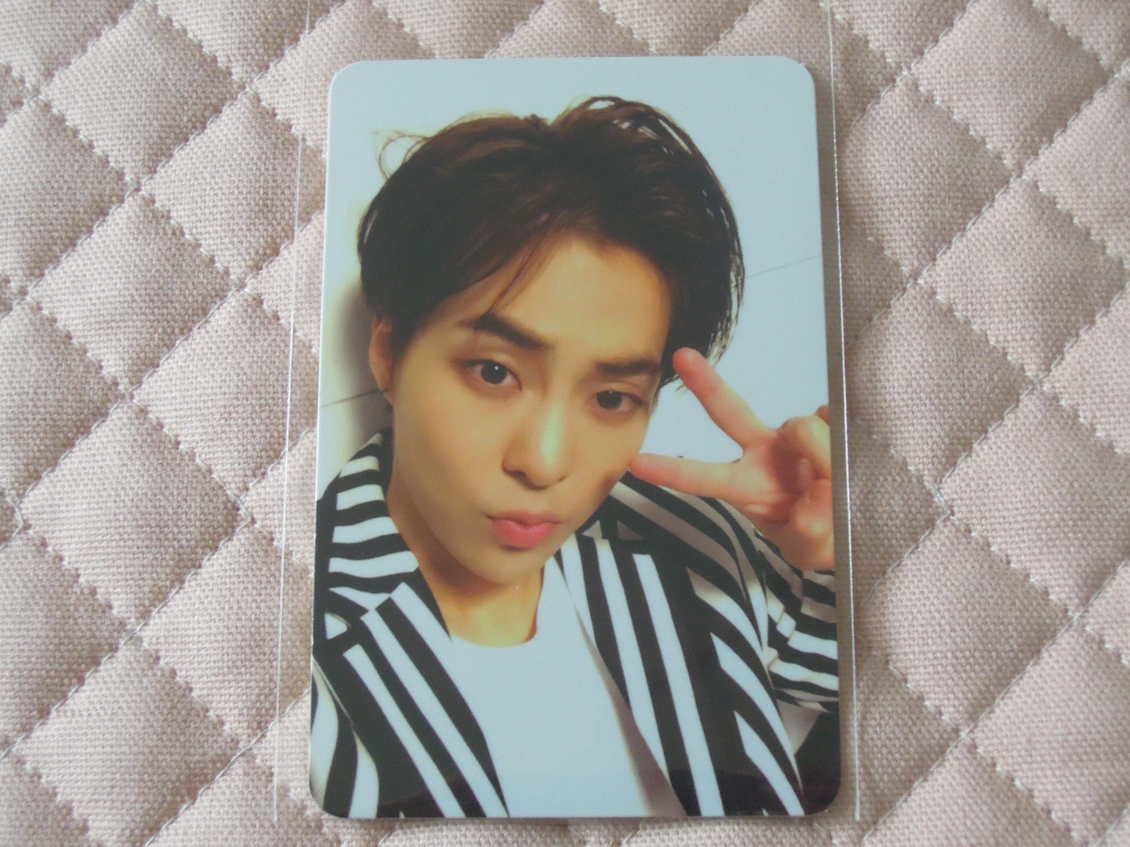 (ver. Xiumin) EXO 2nd Album Repackage LOVE ME RIGHT Chinese Version Photocard