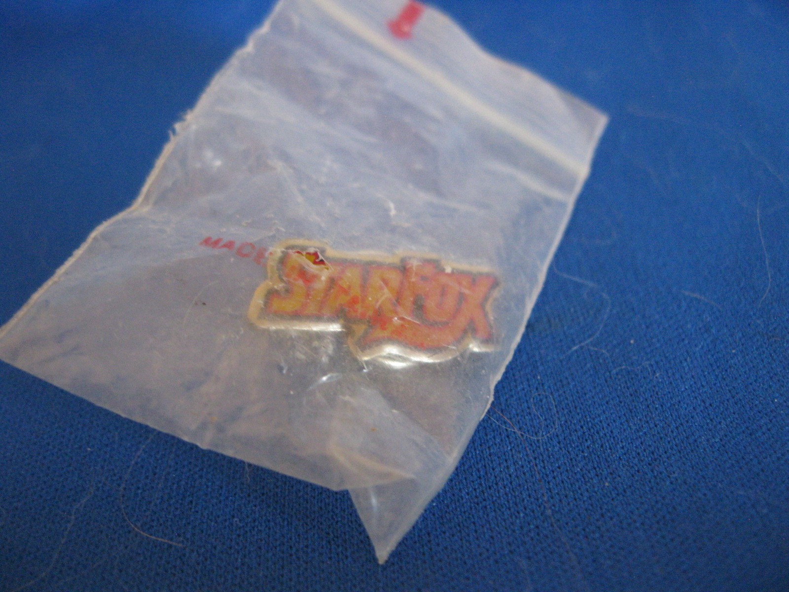 Nintendo Star Fox Weekend Competition Promo Pin Starfox AUTHENTIC NEW w/bag 1993