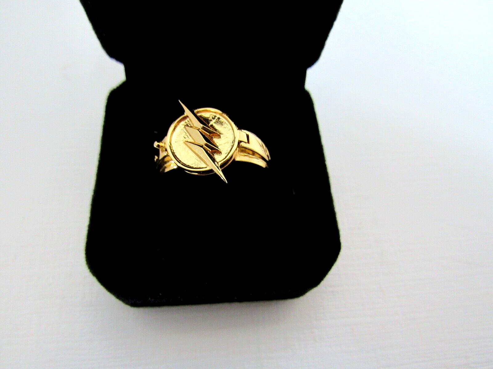 FLASH RING SIZE 10.5 ZINC ALLOY DELUXE GOLD LIGHTNING by COSER- INSPIRE DISCOVER
