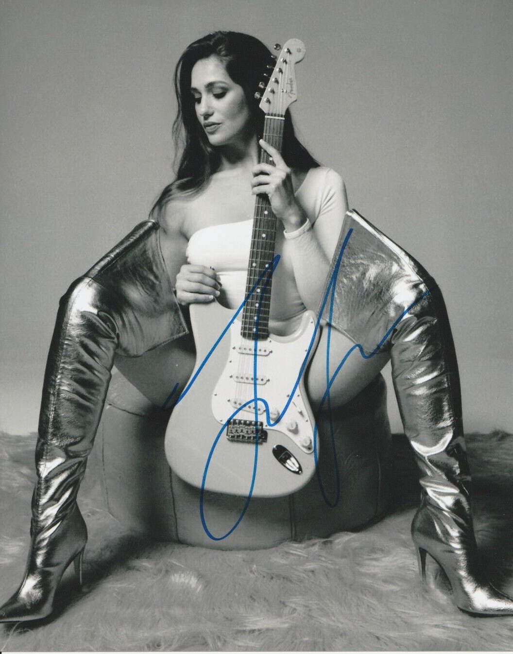 Lola Kirke Autographed 8×10 Singer All My Exes Free Shipping MU706