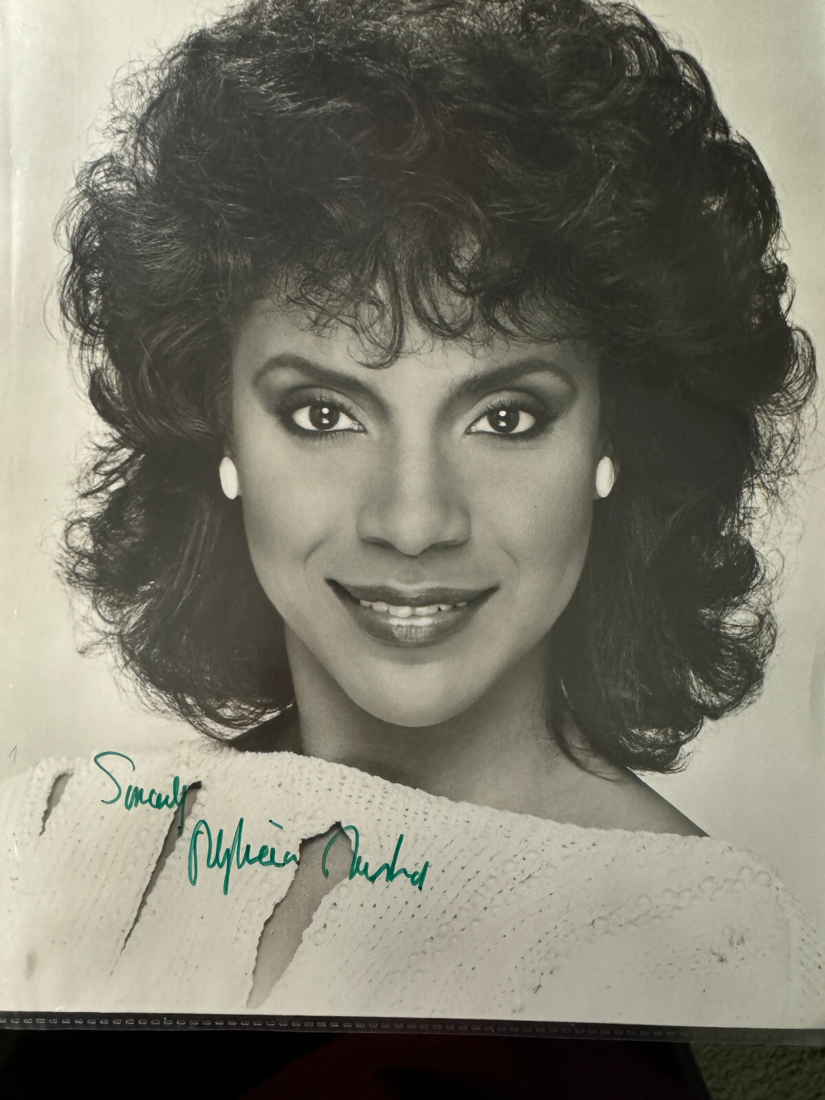 PHYLICIA RASHAD Signed w/COA• Great Photo. Todd Mueller Autographs COA