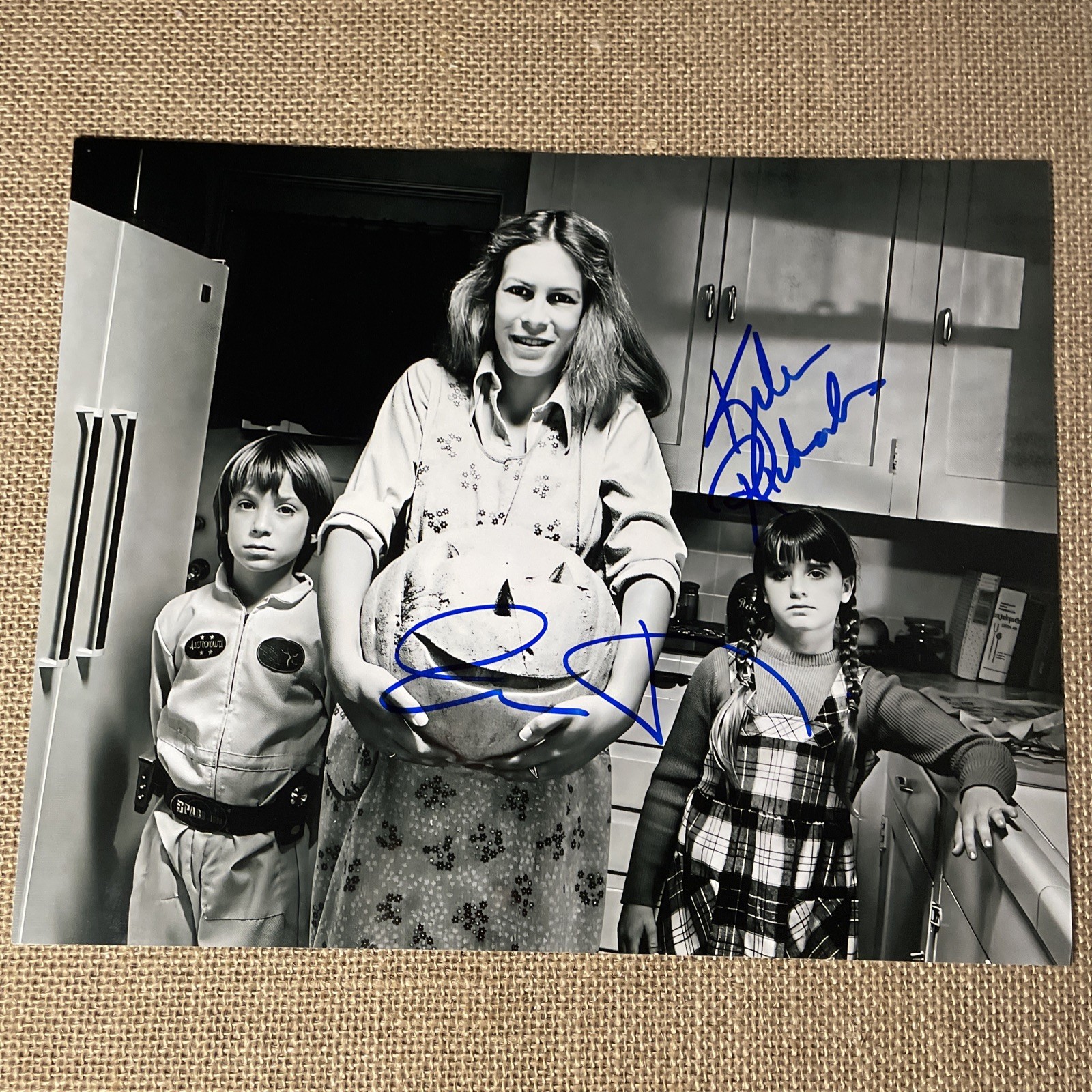 HALLOWEEN CAST SIGNED Photograph COA Photo Horror Jamie Lee Curtis Autograph P