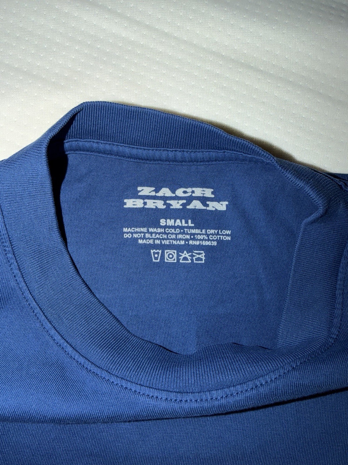 Zach Bryan / John Mayer Authentic 2025 Blue Show Shirt – Medium