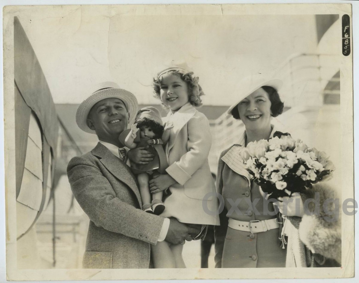 SHIRLEY TEMPLE Parents Mother Father Candid 1935 Hollywood Child Star RARE J923