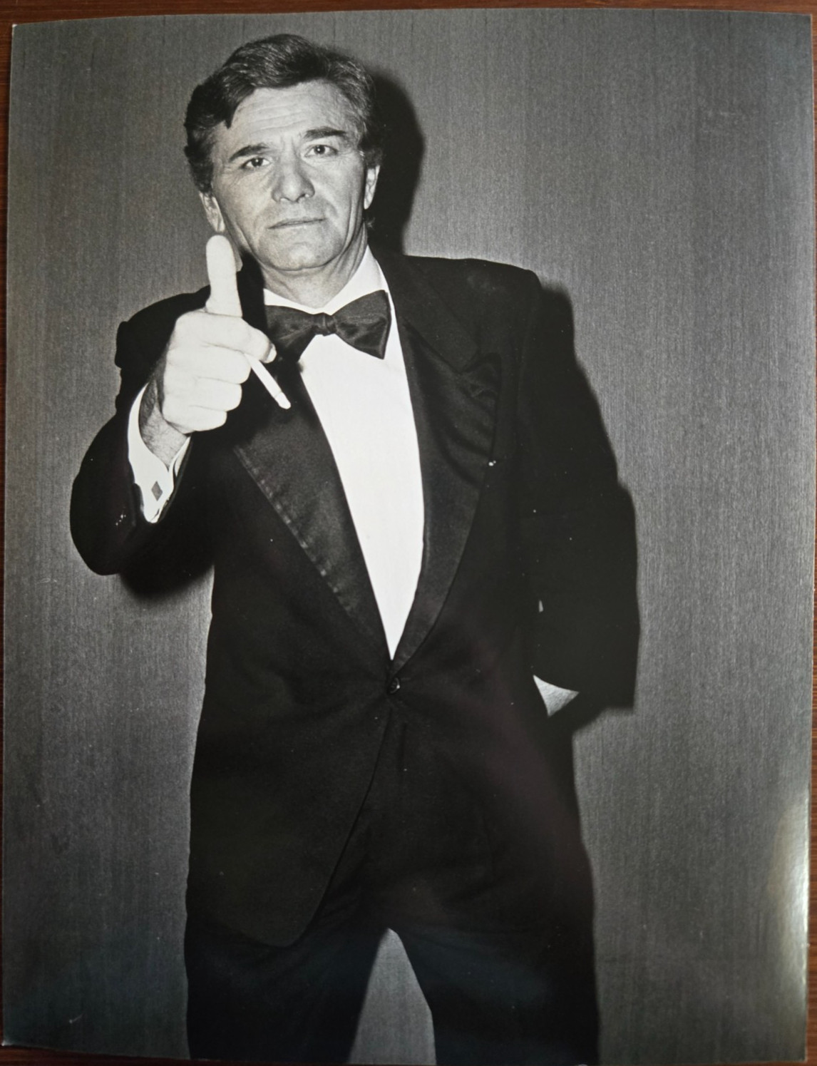 Peter Falk (Columbo) The Stars Salute the US Olympic Team 1984 7×9 Photo