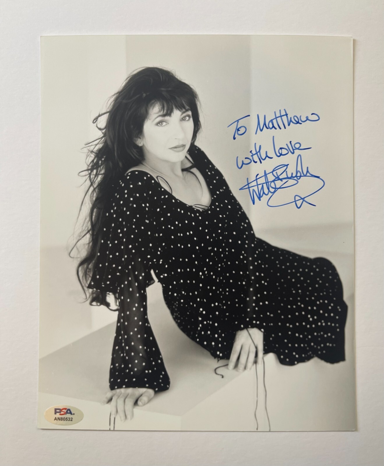 KATE BUSH SIGNED AUTOGRAPHED 8X10 PHOTO RUNNING UP THAT HILL PSA COA B