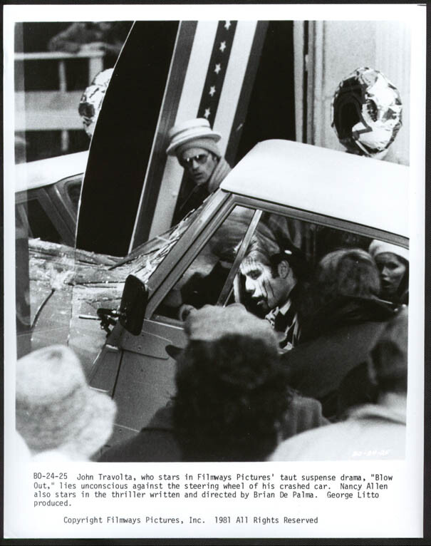 BLOW OUT-8X10 B&W PHOTO-JOHN TRAVOLTA/CAR CRASH FN