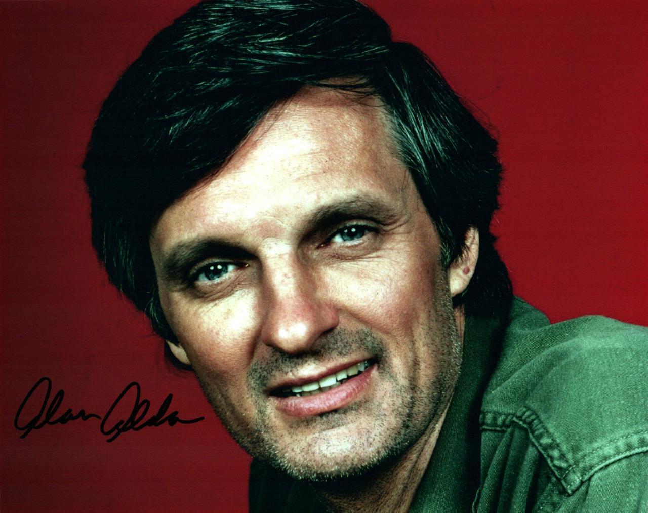 Alan Alda autographed 8×10 Photo signed Picture with COA
