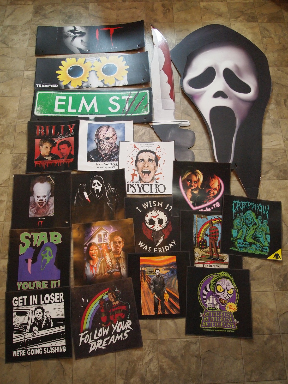 Large Cardboard Cutout of Ghostface Scream / Horror Movie Photo Memorabilia Lot