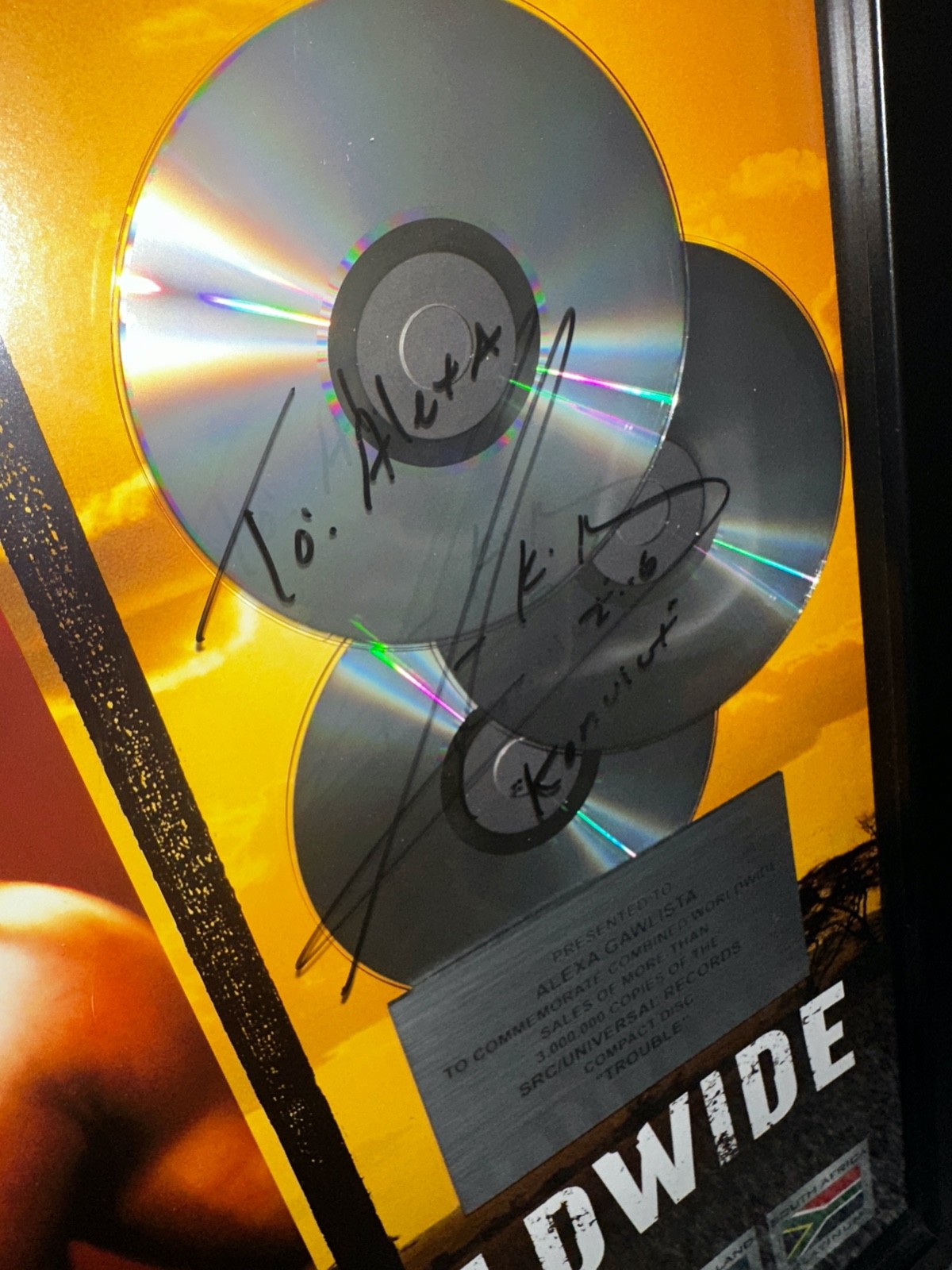 SIGNED AKON “TROUBLE” AWARD 3MILLION SOLD WORLDWIDE 22×20