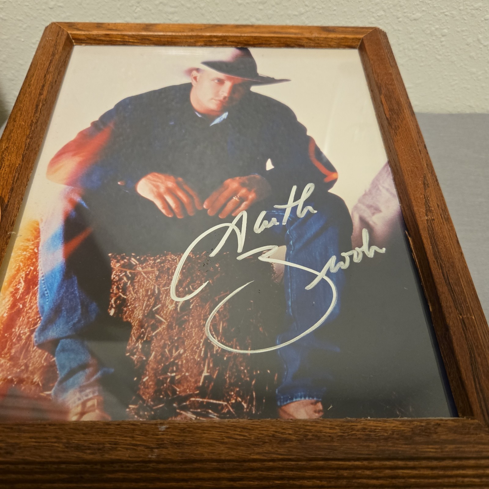 GARTH BROOKS SIGNED AUTOGRAPHED 8 X 10 PHOTO W/ COA