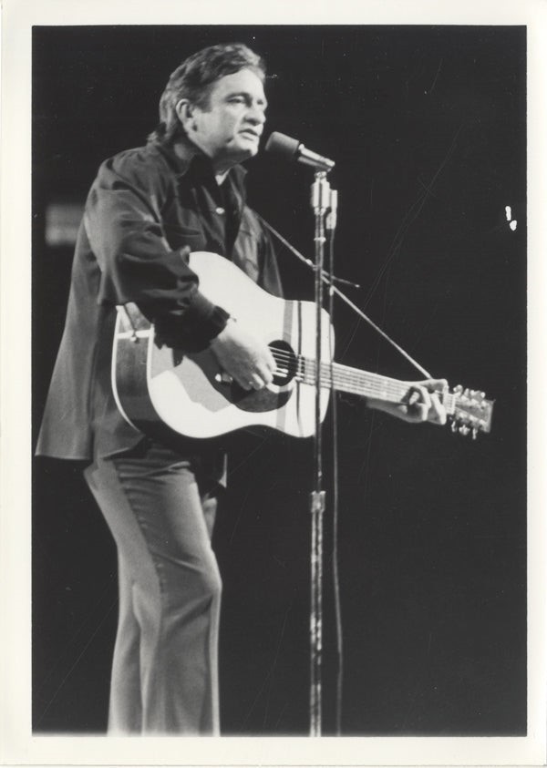 Johnny Cash Man in Black Concert Original 5×7 Photo 1970’s Rare