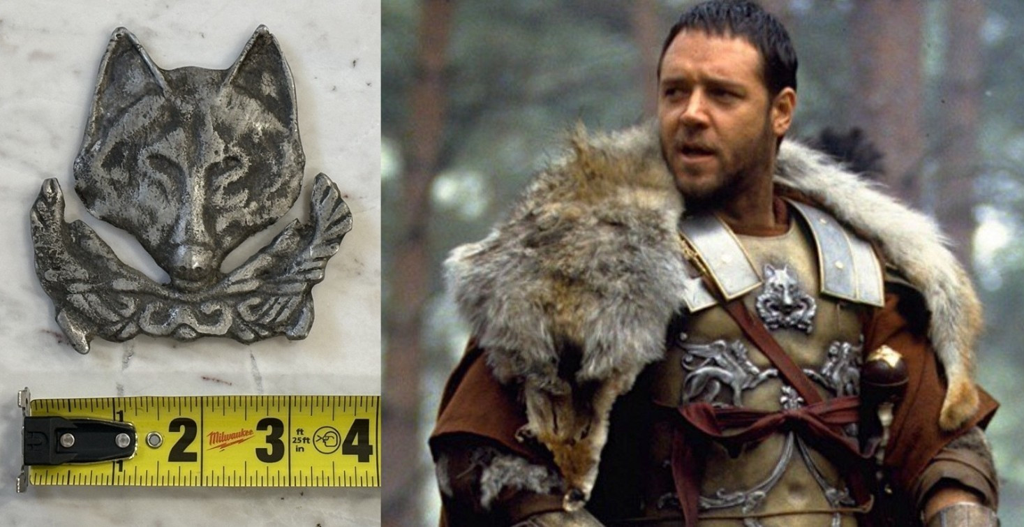 GLADIATOR Maximus Russell Crowe Movie Film Pewter Wolf Head Armor Prop Costume
