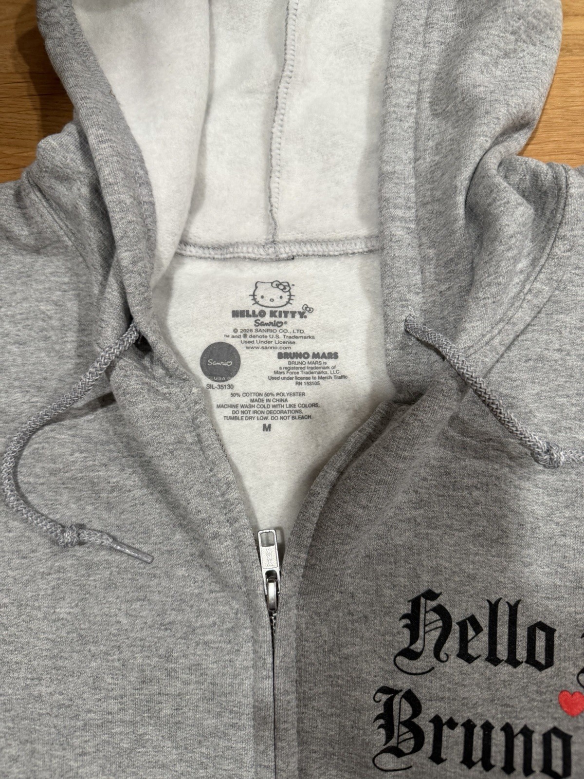 HELLO KITTY X BRUNO MARS THE ROMANTIC TOUR OFFICIAL POP-UP NEW M GREY ZIP HOODIE