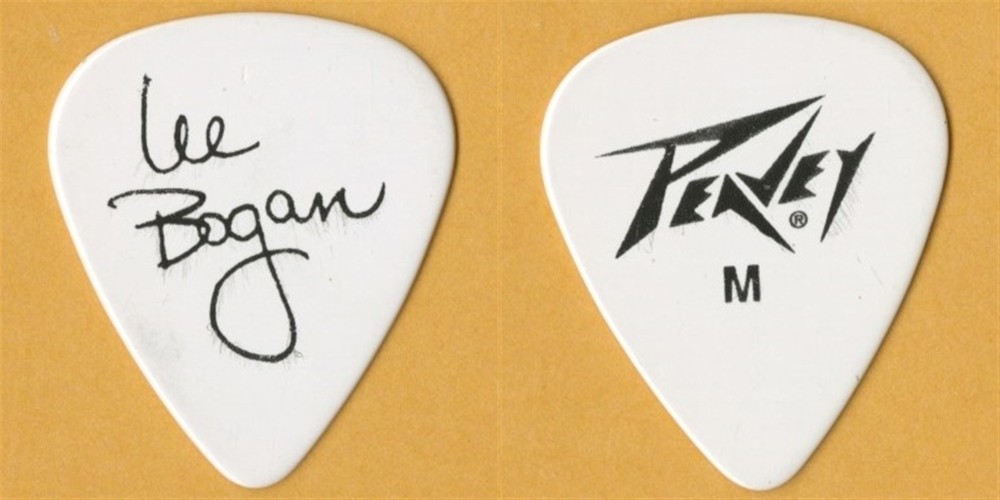 Joe Diffie 1993 Honky Tonk Attitude concert tour Lee Bogan stage Guitar Pick